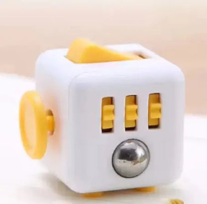 Fidget Cube Reduce el estrés en segundos